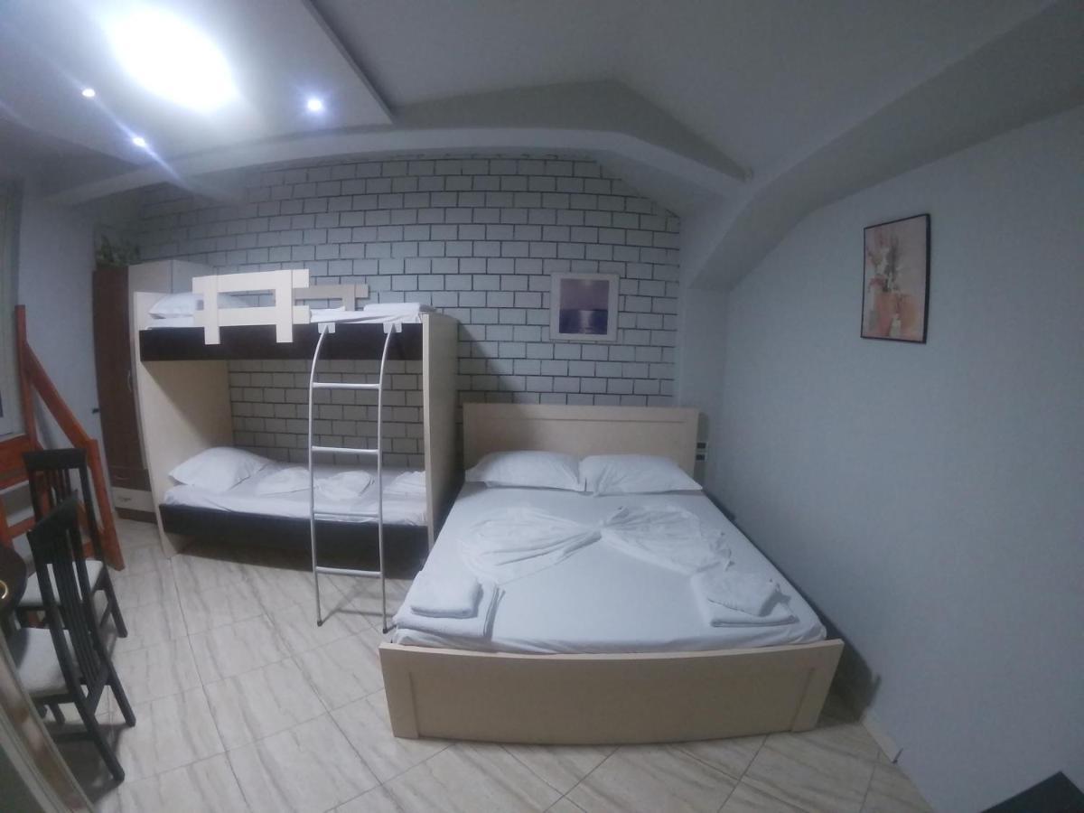 Jonian Central Condos Sarande Bagian luar foto